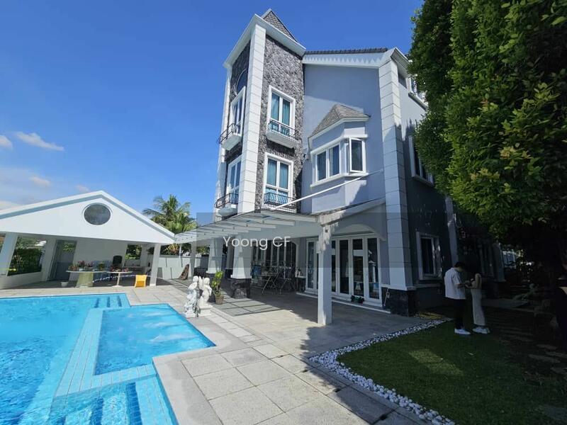 Bungalow at Damansara Heights - 1