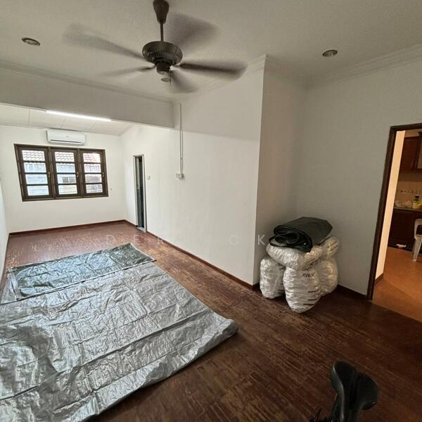 2.5 STOREY SEMI D FOR SALE AT BATU UBAN GOOD CONDITION - 5