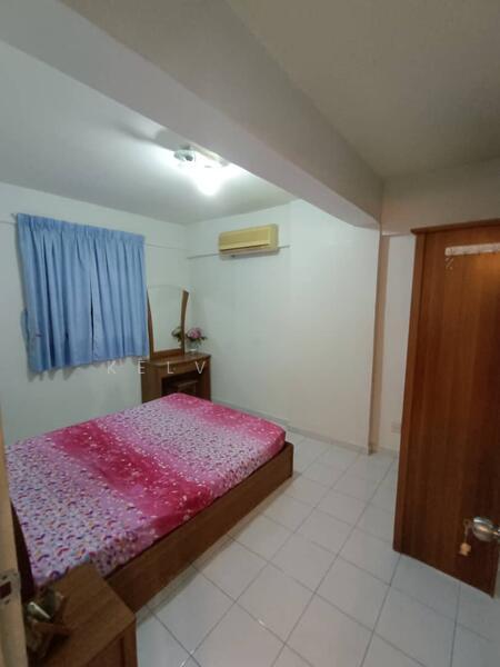 Krystal Heights - 5