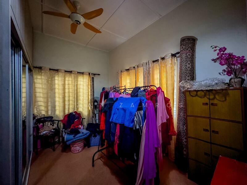 Kampung Tunku - 3
