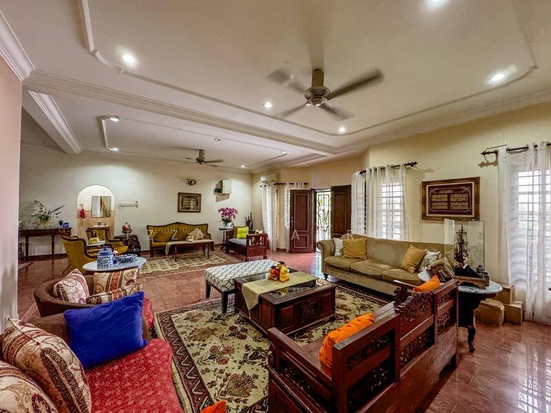 Kampung Tunku - 4