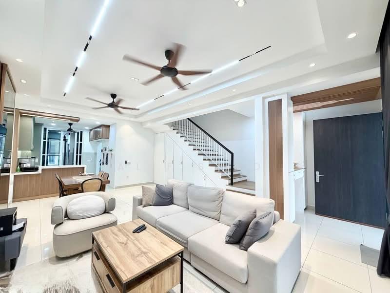 Elmina Green Three - 5