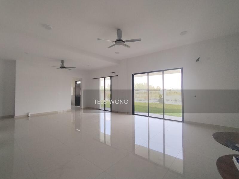 KEYS Lakeside Residence - 3