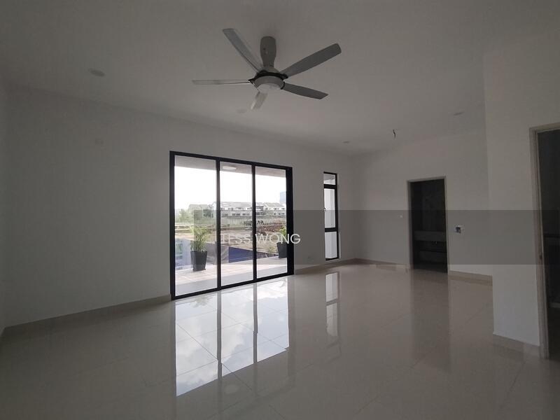 KEYS Lakeside Residence - 1