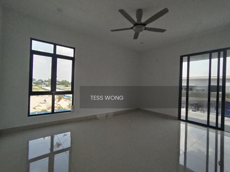 KEYS Lakeside Residence - 4