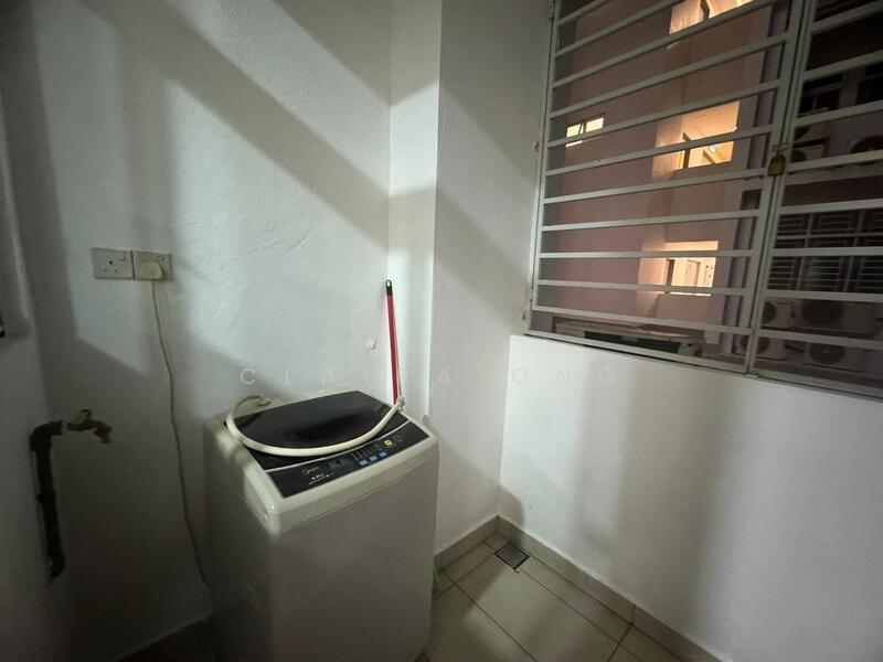 Twin Galaxy (Dwi Galaksi) - 4