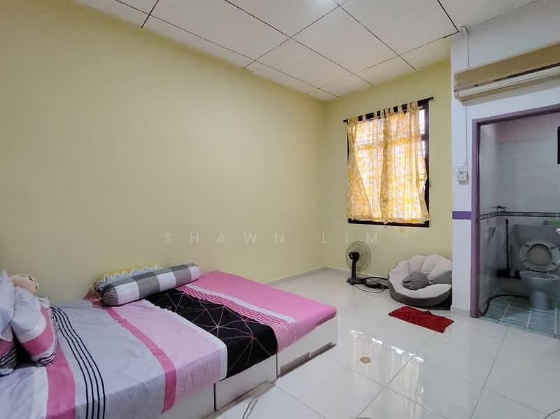 Desa Tebrau Jalan Harmonium 22 - 5
