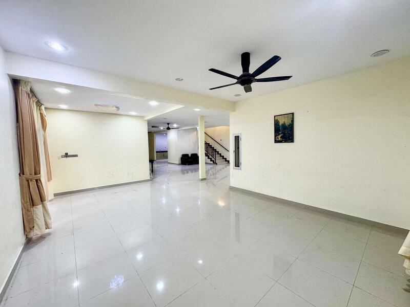 Bungalow Desa Pinggiran Putra Dengkil Selangor - 5