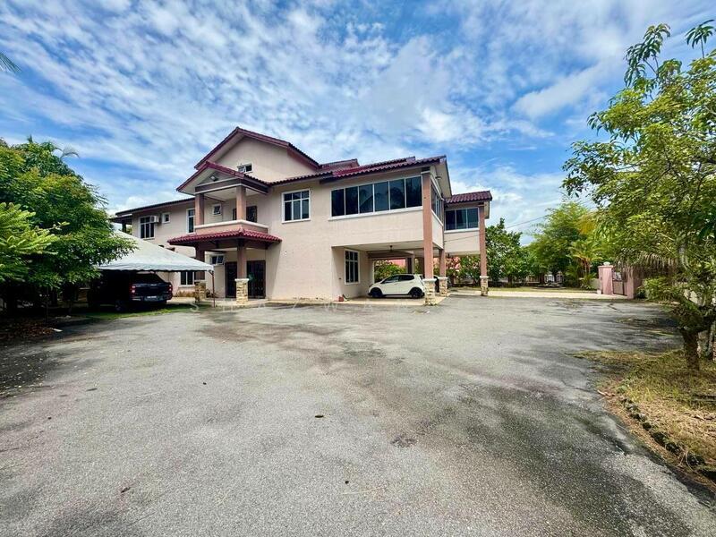 Bungalow Desa Pinggiran Putra Dengkil Selangor - 3