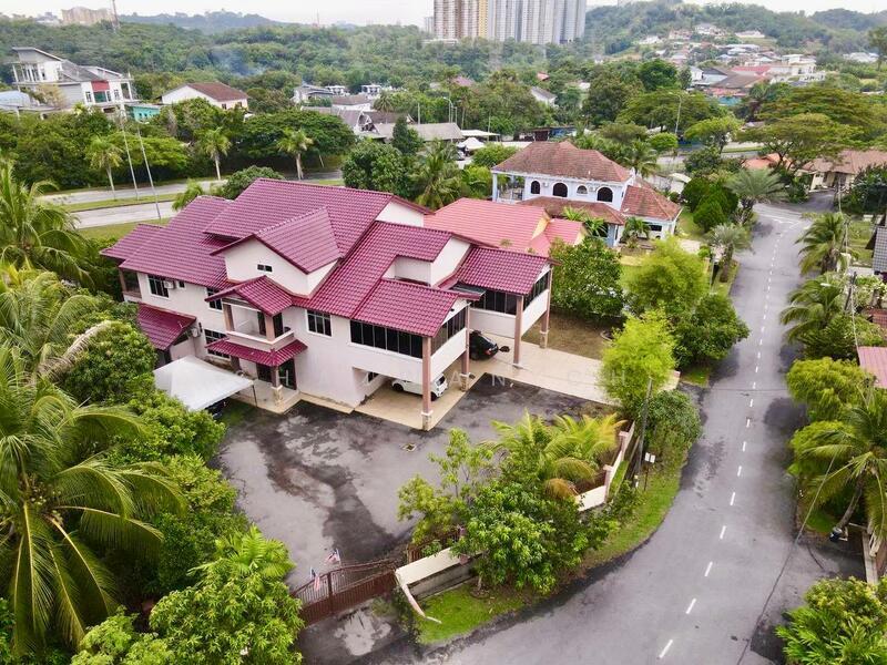 Bungalow Desa Pinggiran Putra Dengkil Selangor - 1