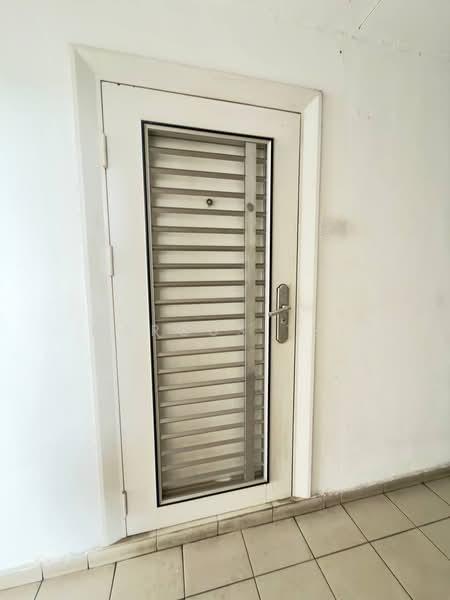 Lake View Suites - 2
