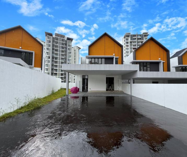 KL East : East 57 - 2