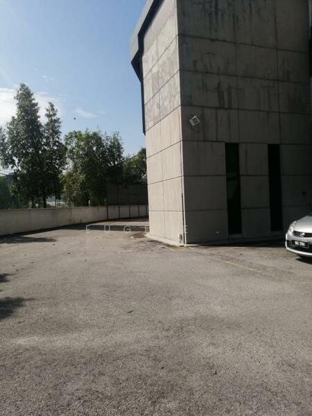 Bukit Jelutong @ Seksyen u8 , Shah Alam - 3