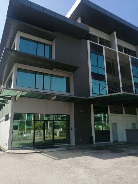 Bukit Jelutong @ Seksyen u8 , Shah Alam - 5