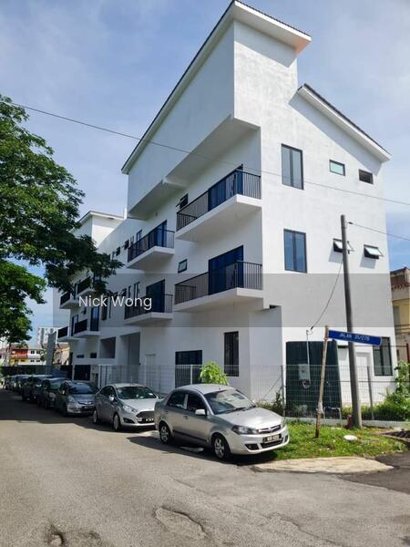 Semi-D house at Desa Setapak - 1