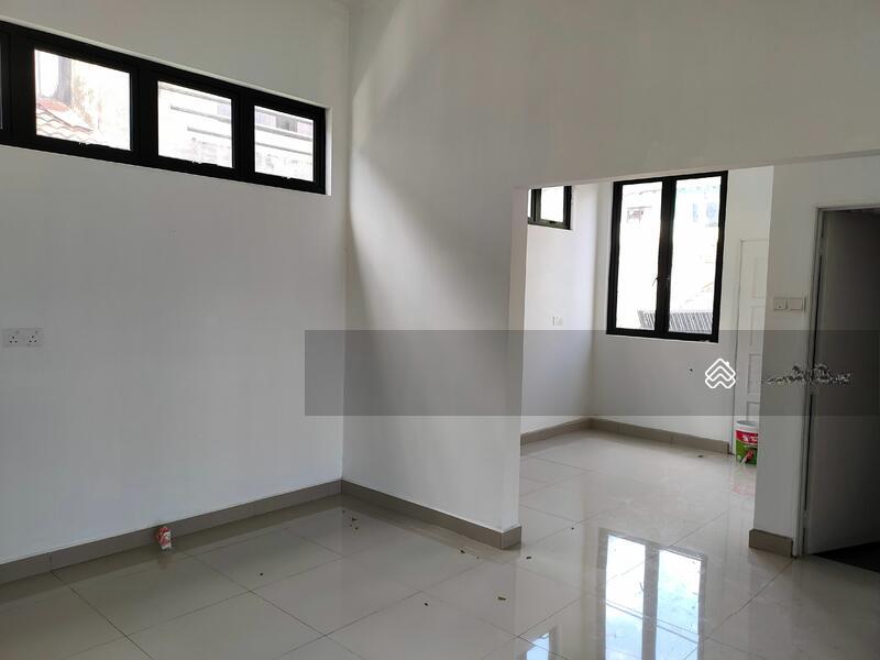 Semi-D house at Desa Setapak - 5