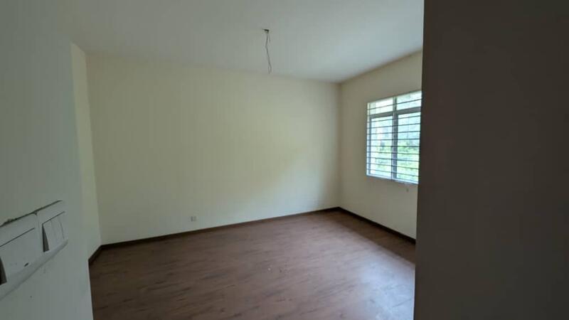 Taman Anggerik Emas - 4