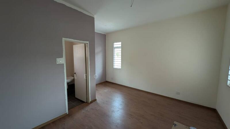 Taman Anggerik Emas - 5