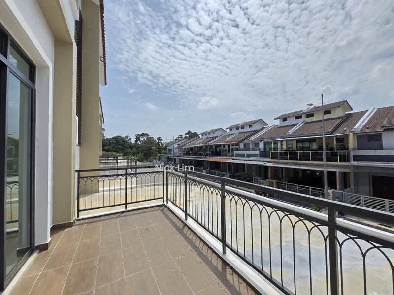 Corner 3 Storey Semi D @ Balik Pulau - 5
