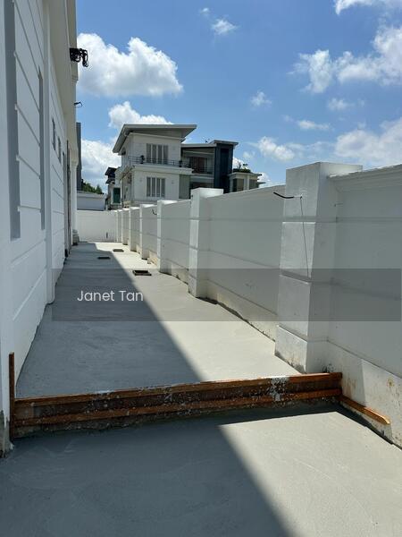 Johor Bahru Taman Ponderosa 3.5 Storey Bungalow House - 2