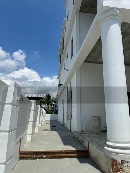 Johor Bahru Taman Ponderosa 3.5 Storey Bungalow House - 3