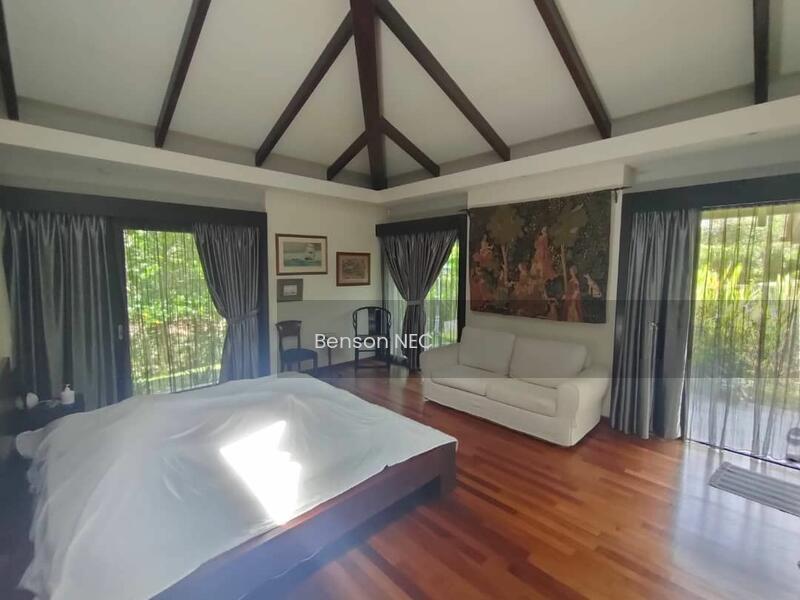 Bungalow at ledang height - 5