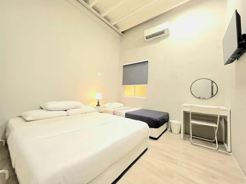 Double Storey Shop House Off Jalan Burma Georgetown - 1