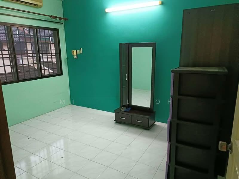Taman Pertama - 3