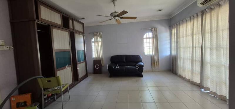 Taman Sri Putra @ Sungai Buloh, Selangor - 4