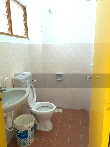 Taman Bukit Serdang Seksyen 11 - 5