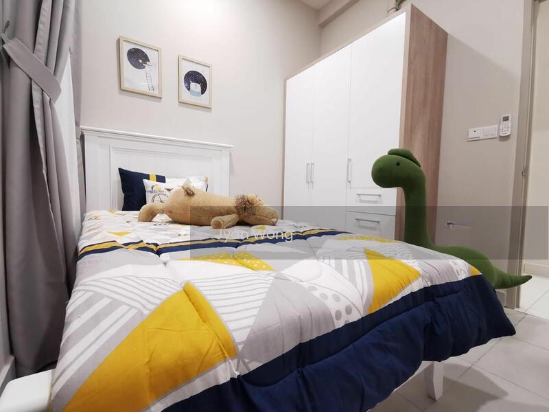 Kingfisher @ Inanam - 4