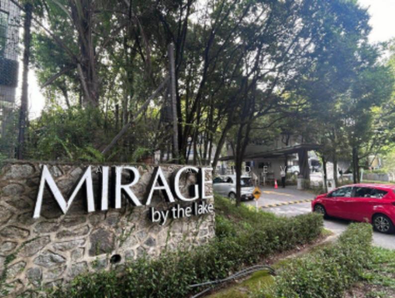 Mirage By The Lake - 1