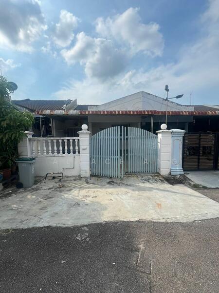 Taman Universiti - 4