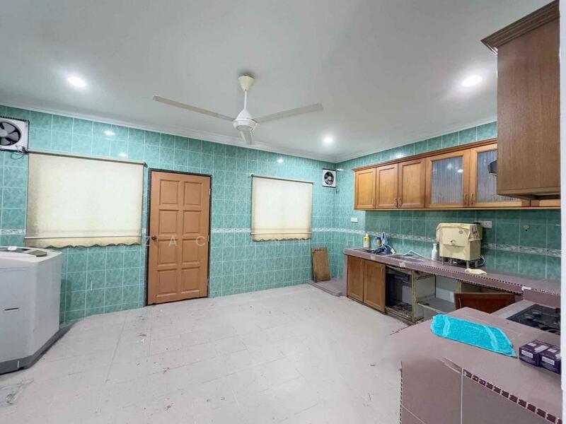 Worth For Investment Move In Condition 2 Sty Taman Klang Utama Klang - 1