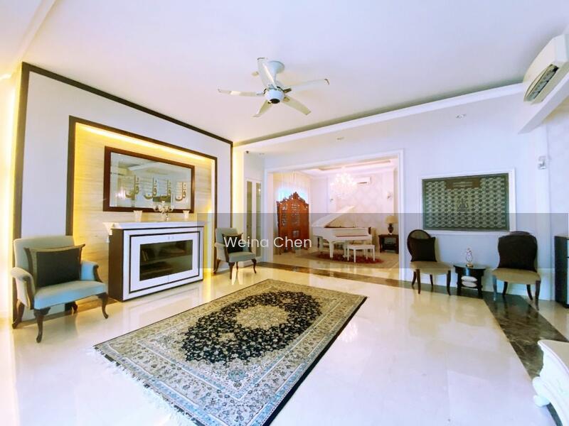 Bungalow at Seksyen 11 - 2