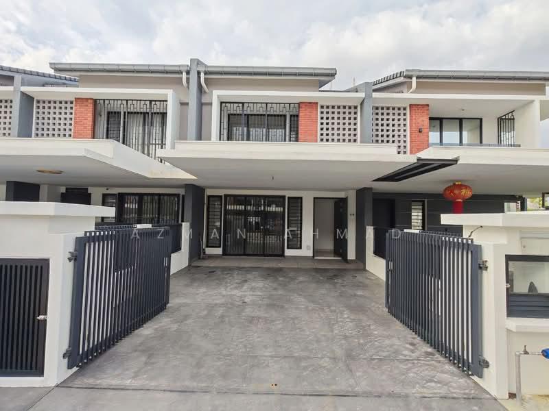 Elmina Green Three - 2