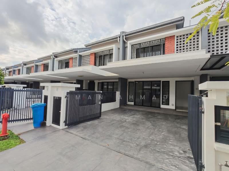 Elmina Green Three - 1