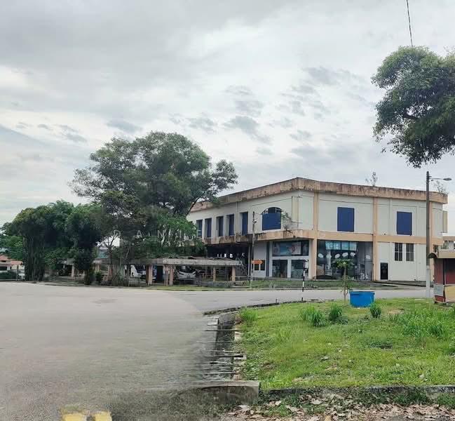 Taman Johor Jaya - 4