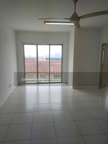 Lakeview Apartments - 2