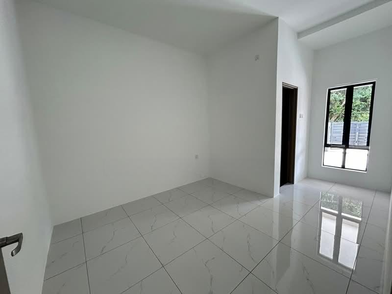 Taman Desa Tambun - 4