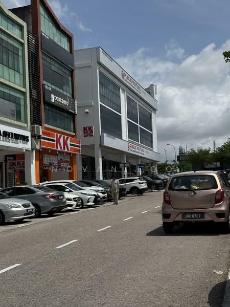 Johor Molek 3 sty Adjoining unit for sale - 3