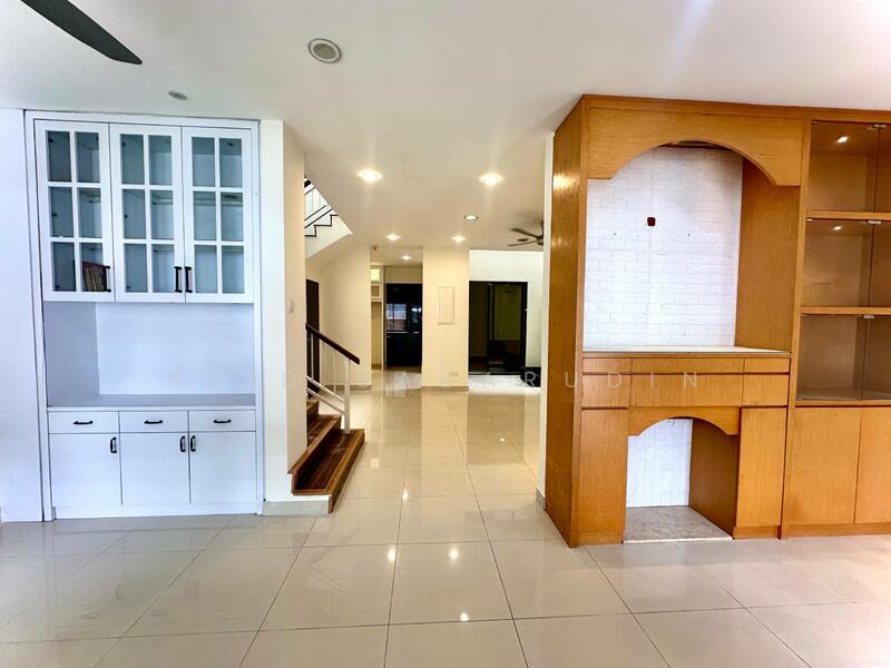 Renovated & Extended 2 Storey Terrace @ Ivy Terrace, Denai Alam - 5