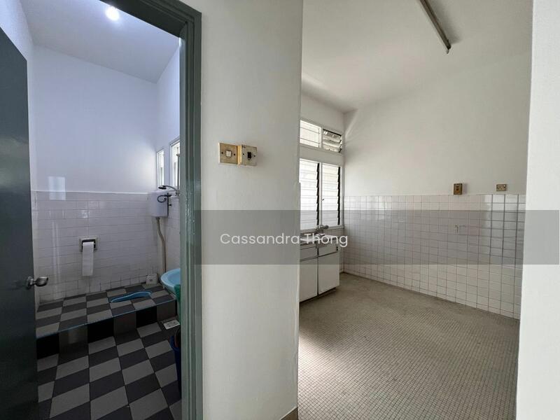 Medan Damansara, Setiabistari - 5