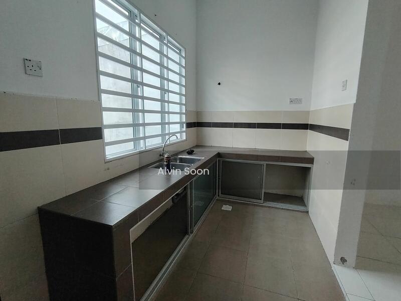 Terrace house at Desa Bukit Perpaduan - 5