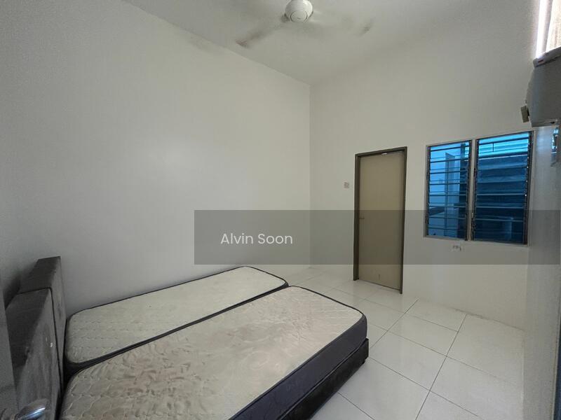 Terrace house at Desa Bukit Perpaduan - 4