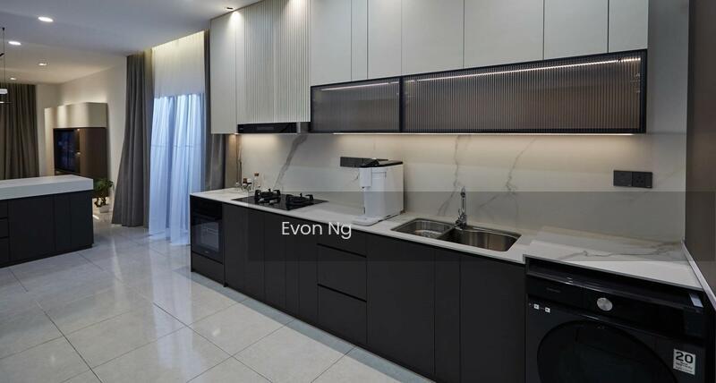 Seremban 2 South!! Corner Bumi Rm650k!! full loan - 5