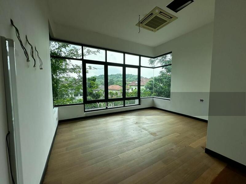 Bungalow at Seri Kembangan - 3