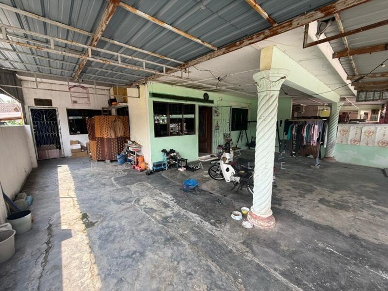 Single Storey Inter Corner House at Bercham - 3