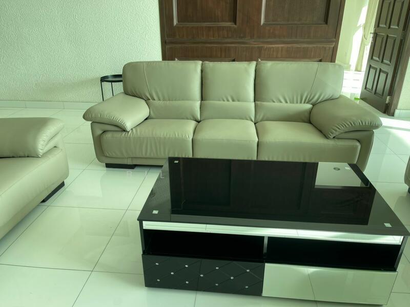 Gurney Palace - 4
