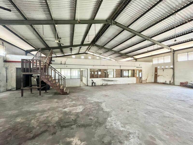 Tampoi Tampoi Tampoi Tampoi - 4